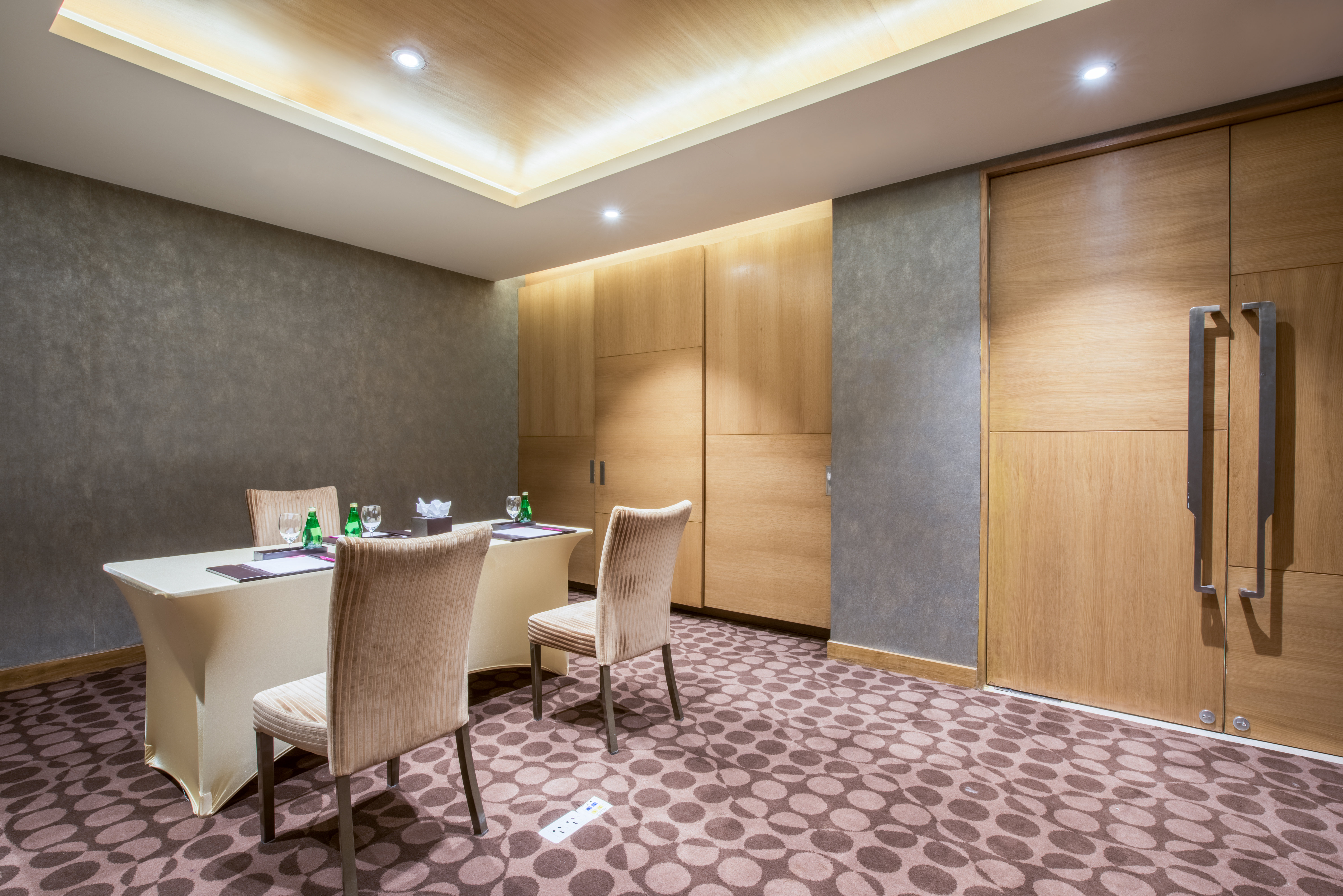 Crowne Plaza Ahmedabad City Centre 31/70