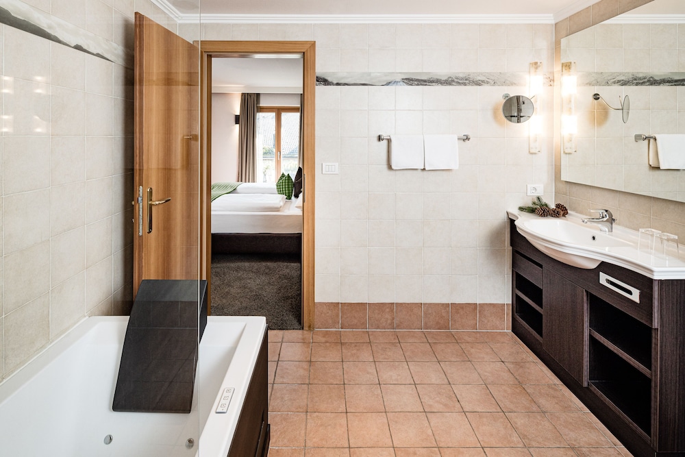 Boutique and Fashion Hotel Maciaconi 49/50