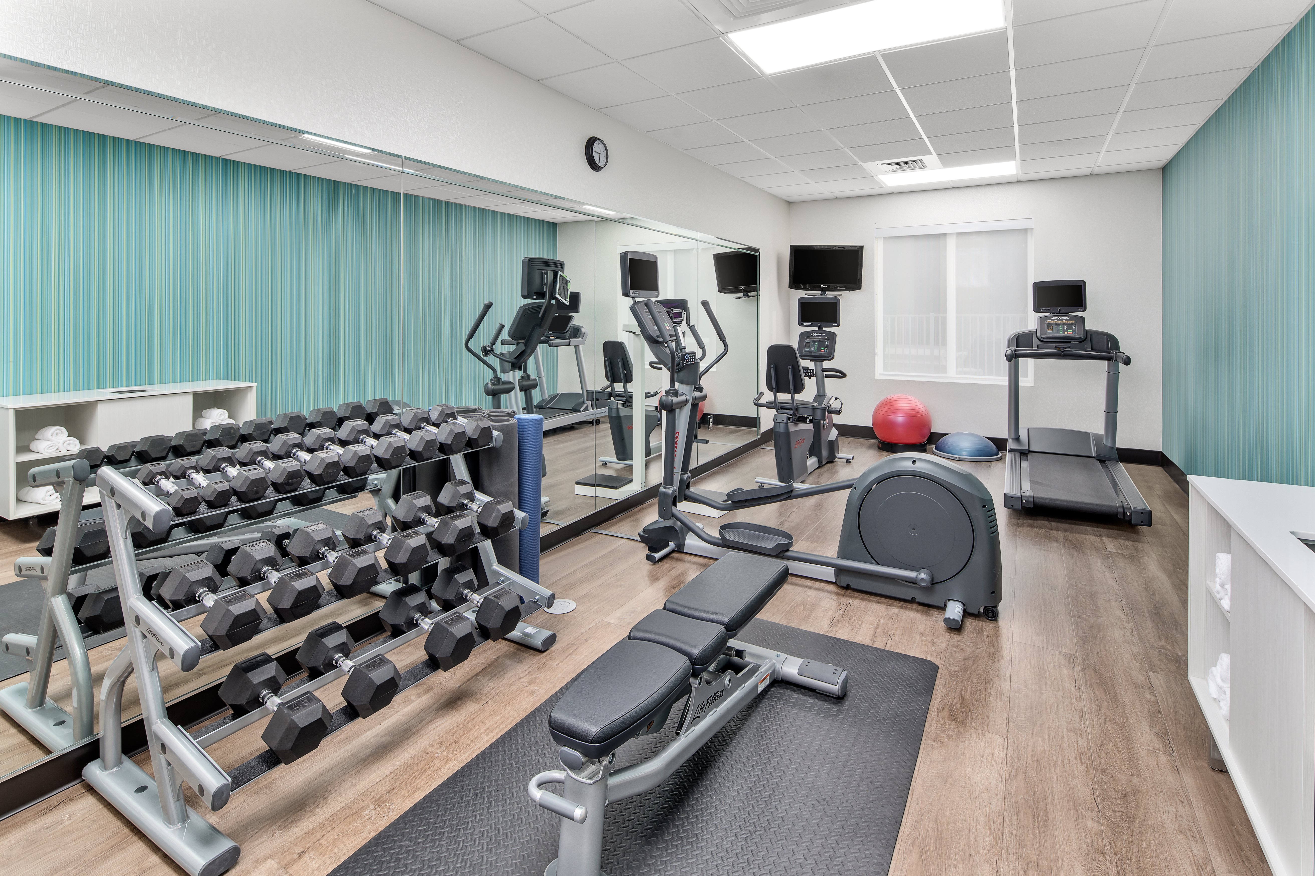 Holiday Inn Express Hotel And Suites Palm Bay 24/42