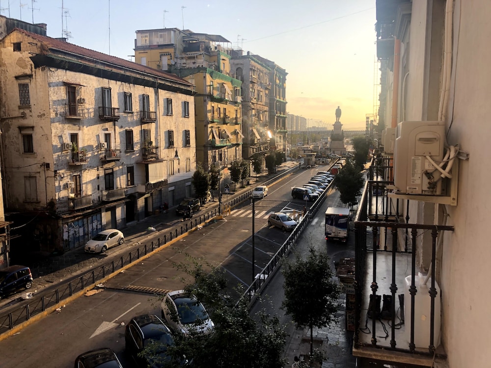 Mancini Hostel Naples 61/70