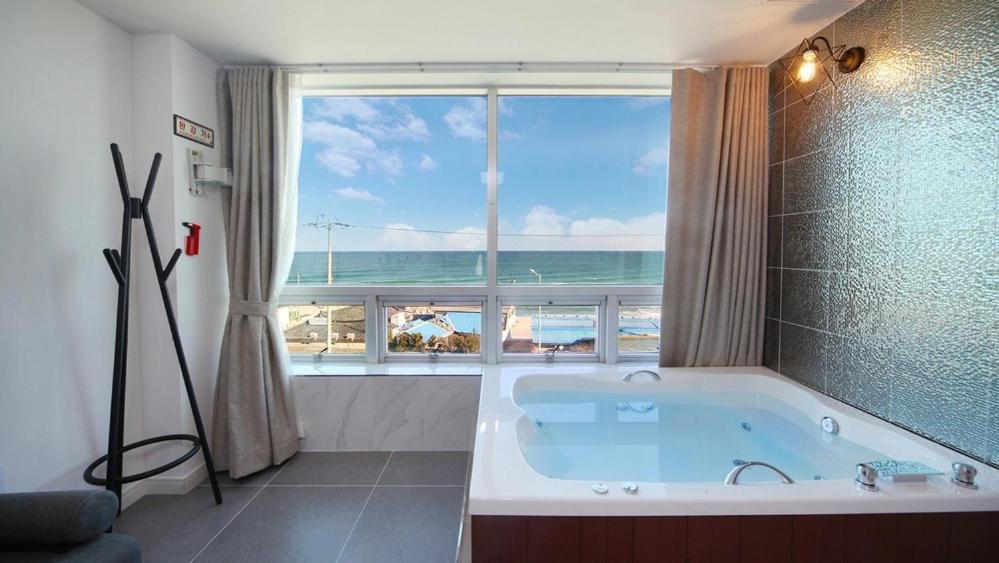 Gangneung Ara Spa Pension 25/41