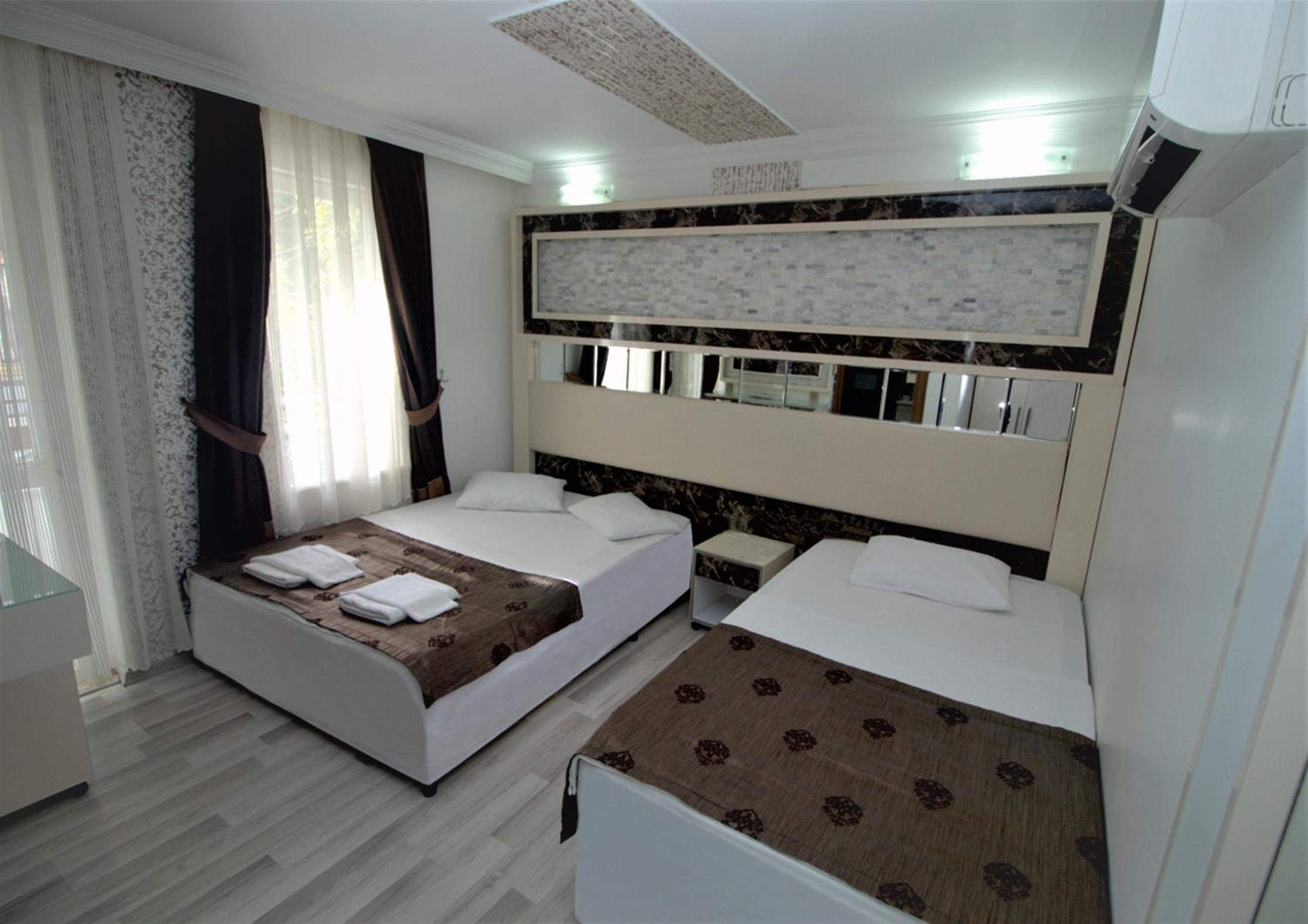 Behram Hotel 7/28