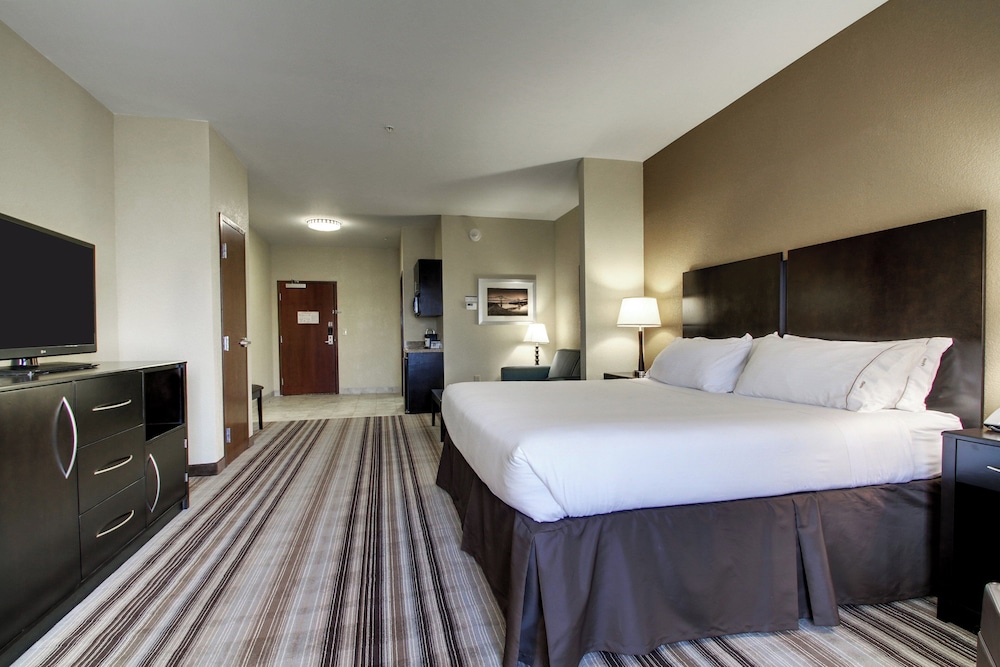 غرفة قياسية بسرير كينج بحوض استحمام لذوي الإعاقة، Holiday Inn Express Hotel Suites Natchez South 2/3
