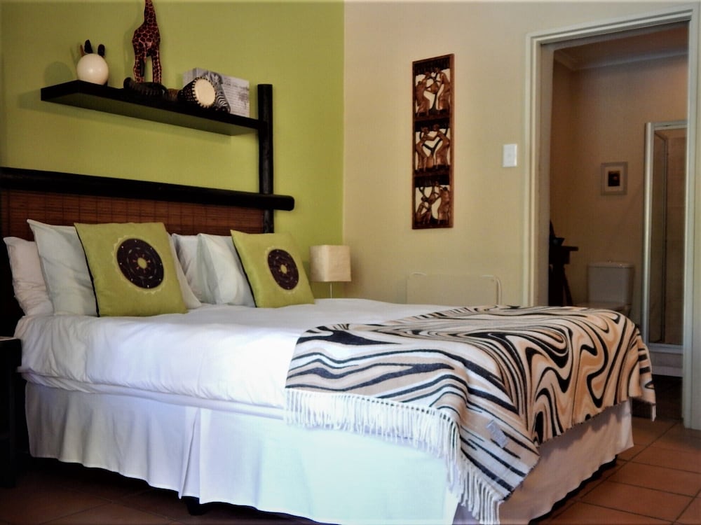 غرفة قياسية بسرير كوين بغرفة نوم واحدة، Khashamongo Guesthouse 2/6