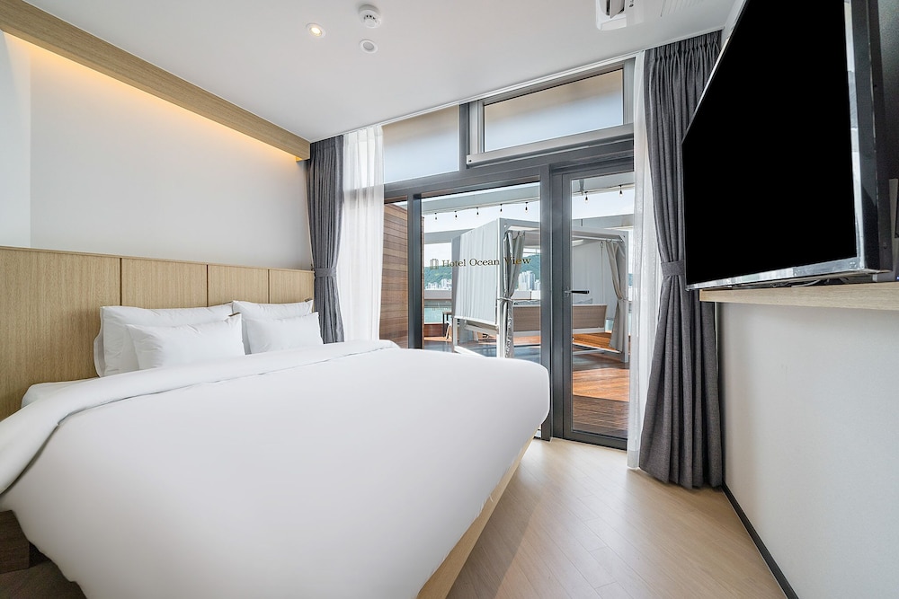 Royal, Ocean, Double Bed, Terrace
