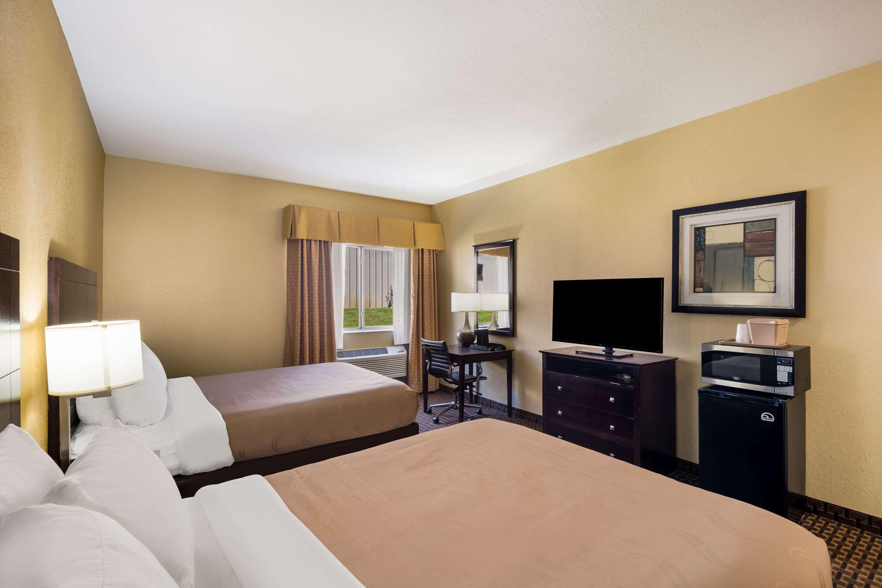 ROOM, 2 QUEEN BEDS
