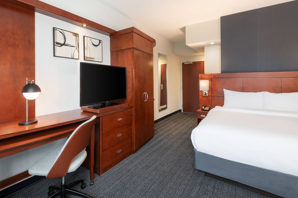 Courtyard By Marriott Little Rock North 7/39