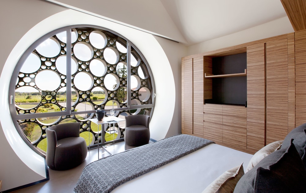 Cava Hotel Mastinell 13/68