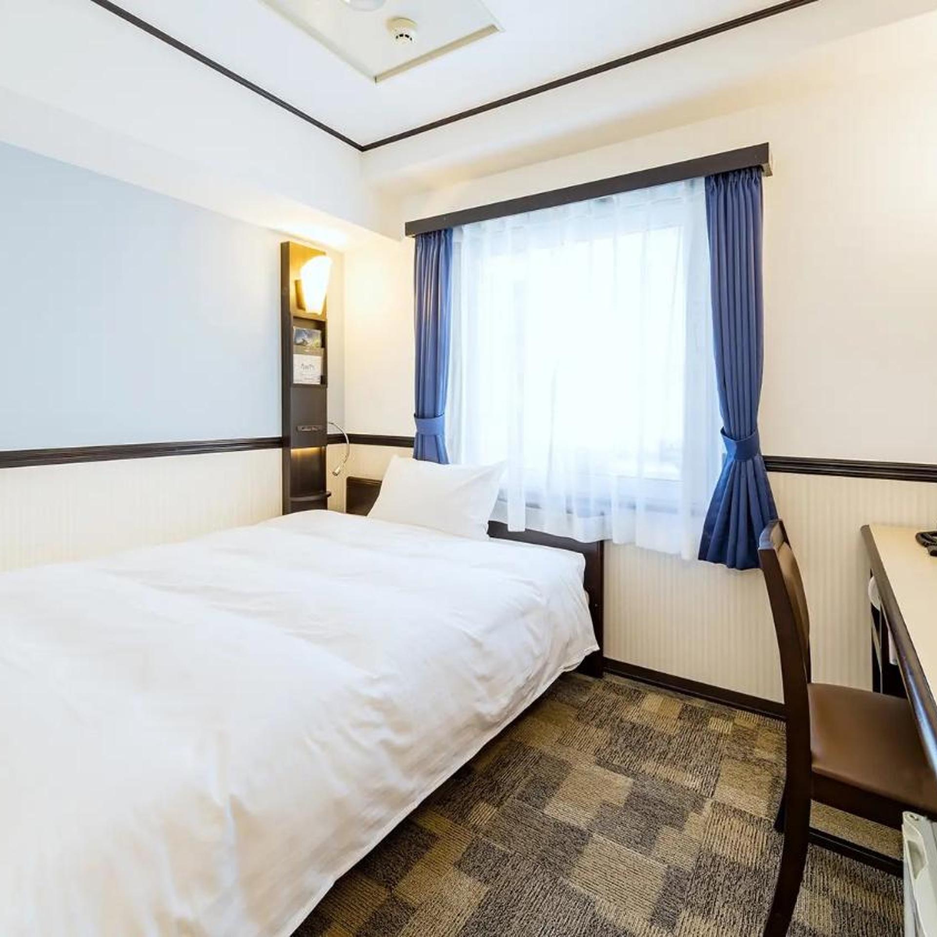 Room, Single, Double Bed