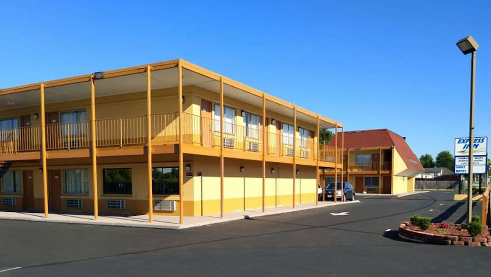 EXPRESS INN NEWPORT NEWS 4/59