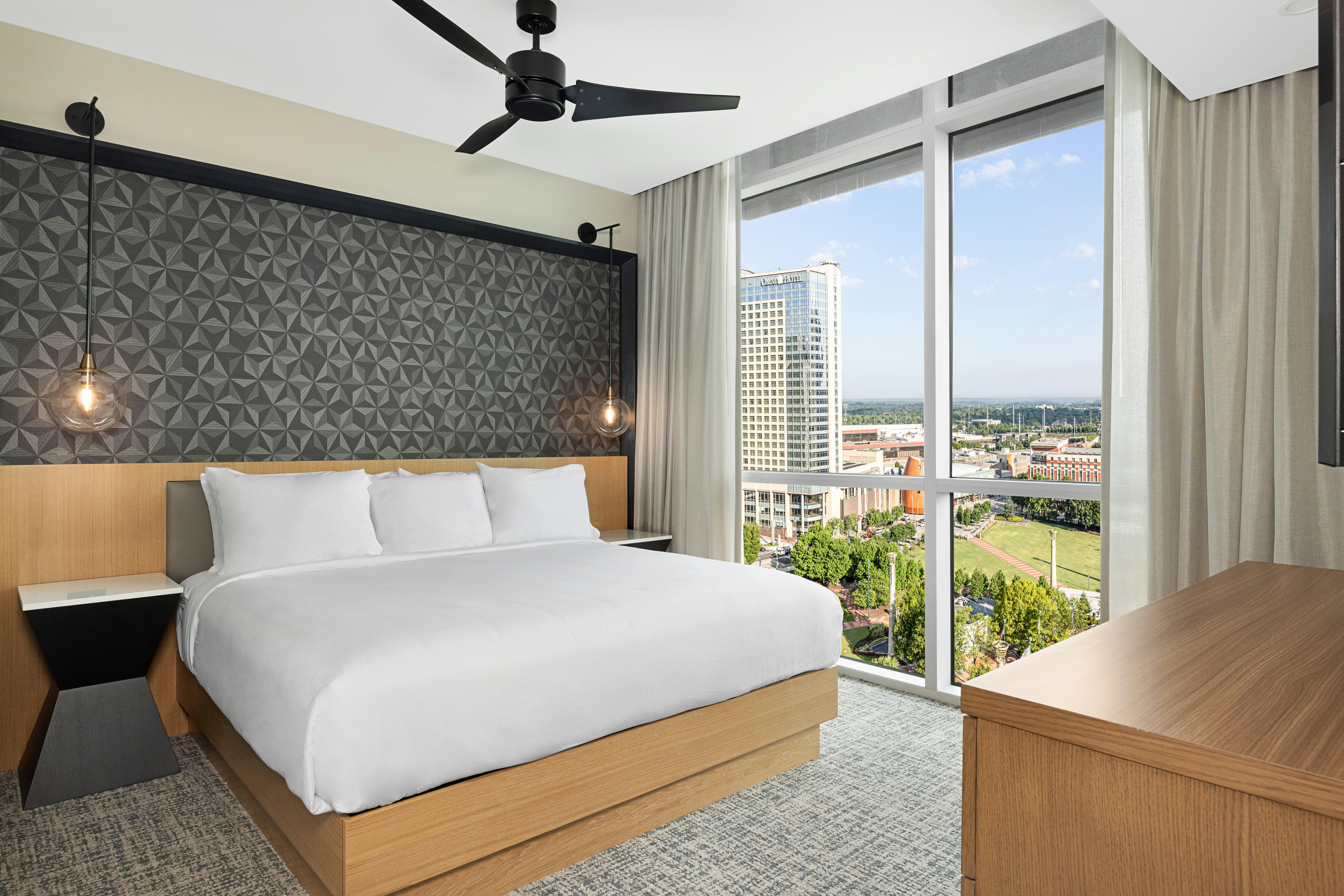 1 BEDROOM, DELUXE, SUITE