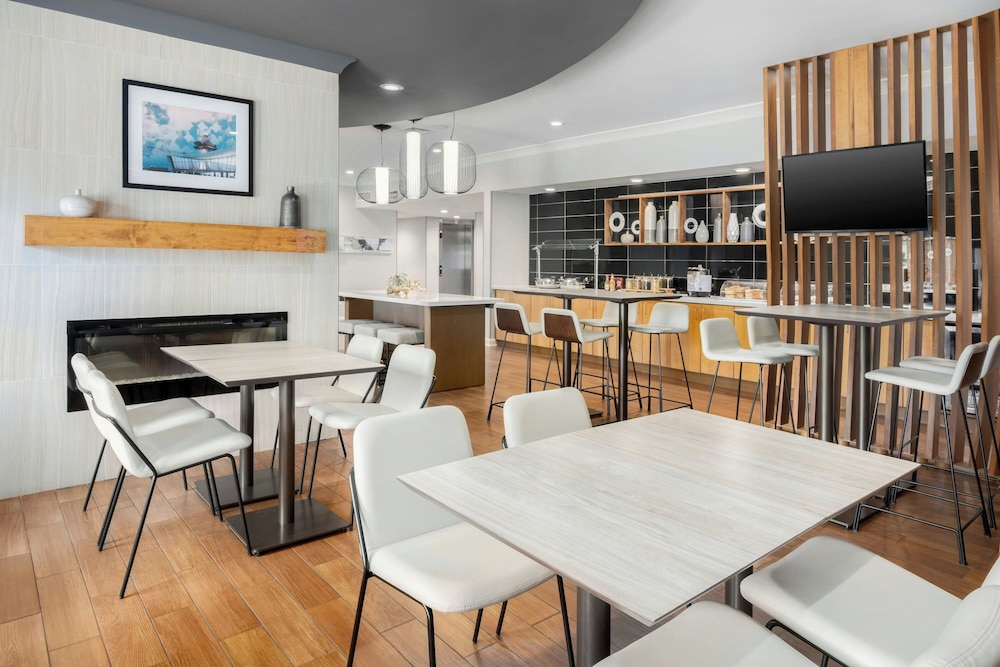 Springhill Suites Herndon Reston 35/50