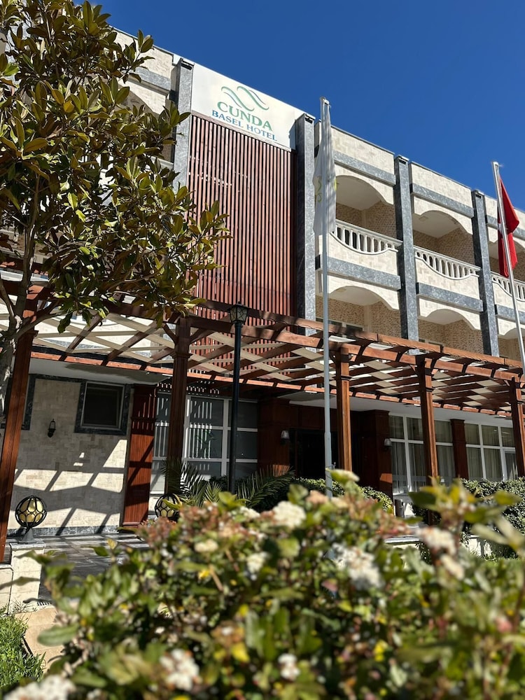 Cunda Basel Hotel 4/47