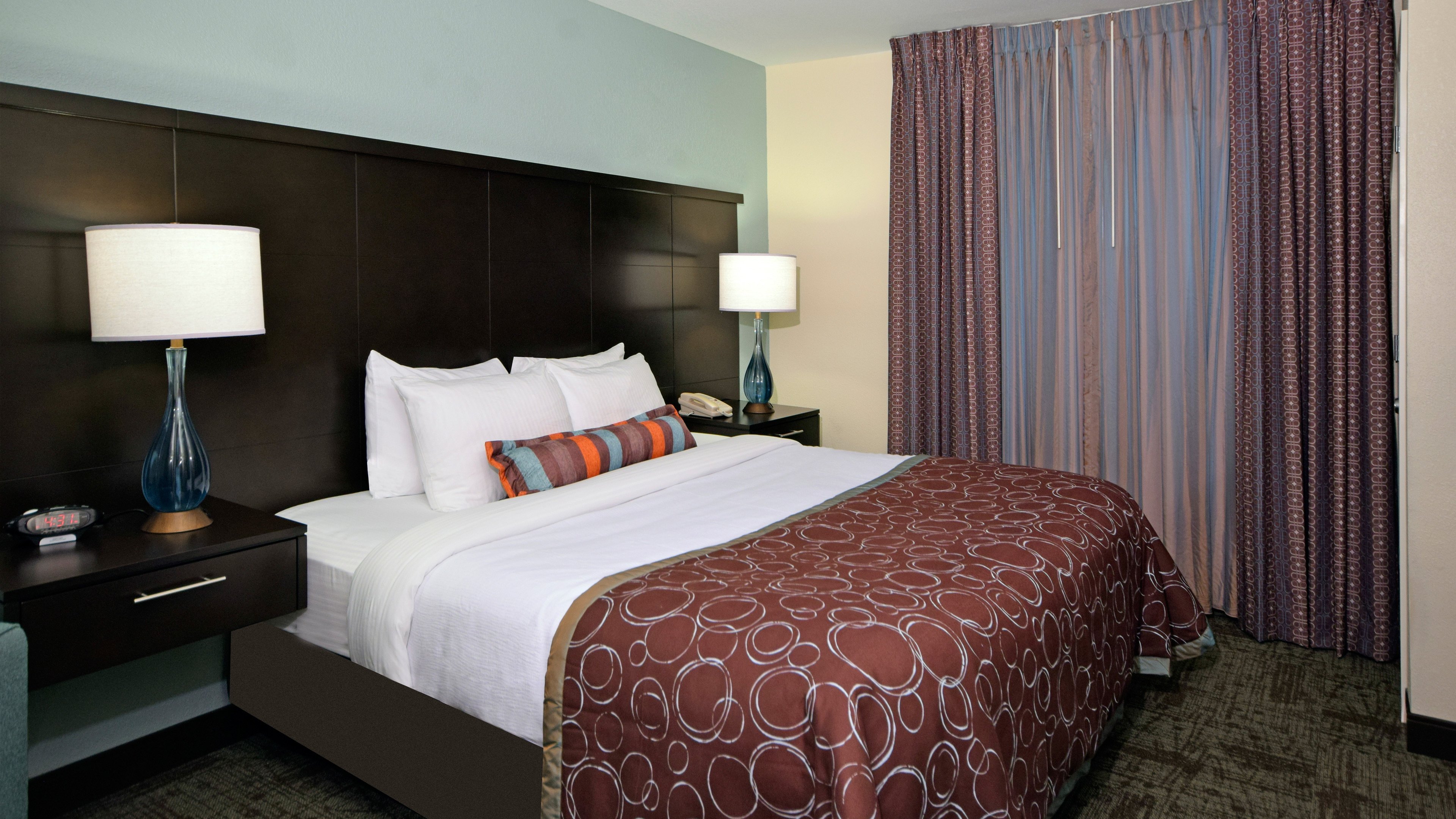 Staybridge Suites Cincinnati North Oh 24/69