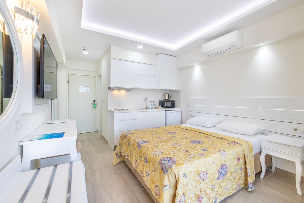 Princess Kinli Suites Hotel 23/38