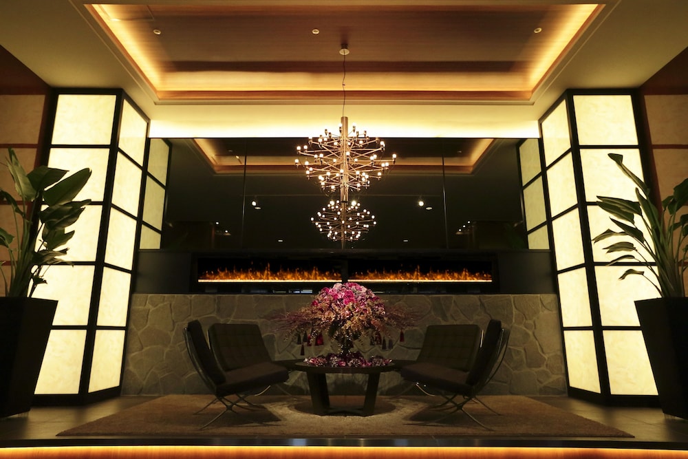 Crowne Plaza Ana Kumamoto New Sky 8/80
