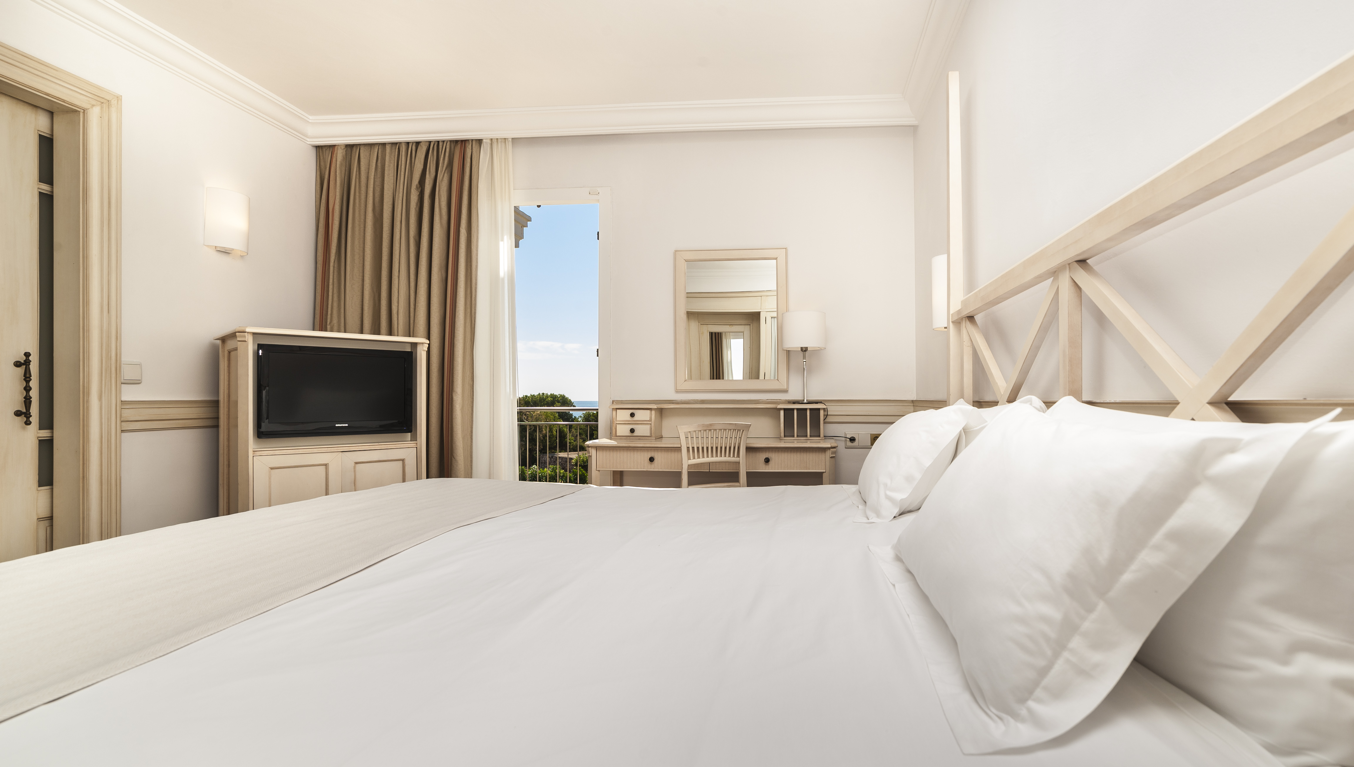 Suite, Sea View