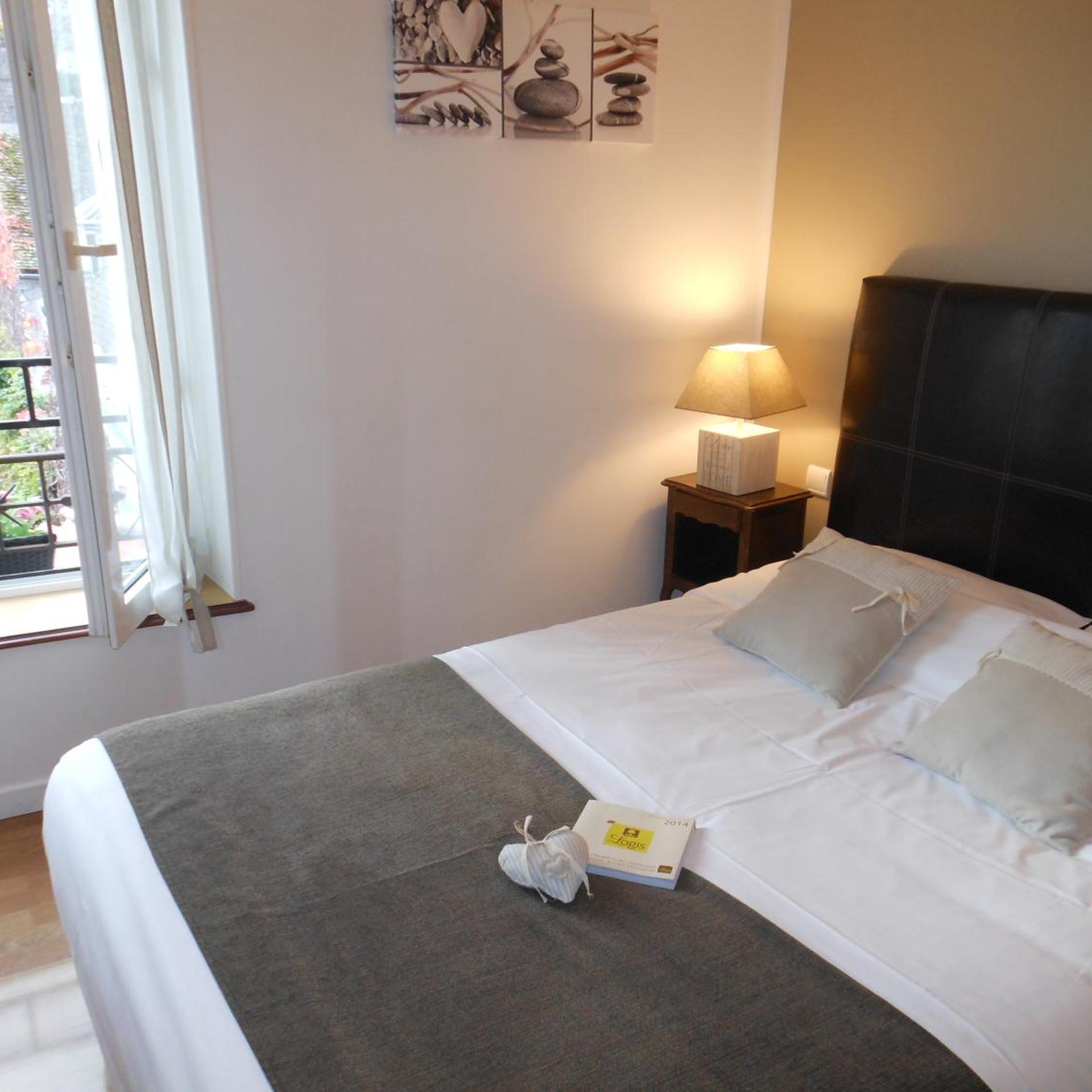 LOGIS HOTEL ECU DE FRANCE 14/45