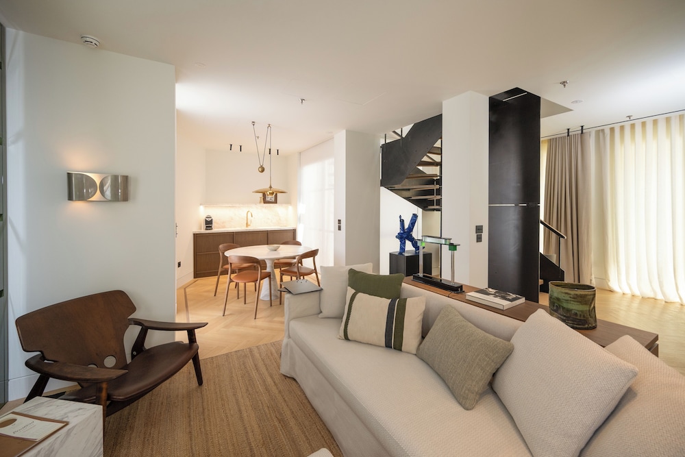 Athens Capital Suites-MGallery Collection 42/59