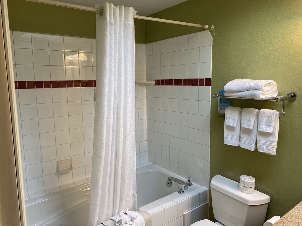 Days Inn by Wyndham Newport OR 11/20