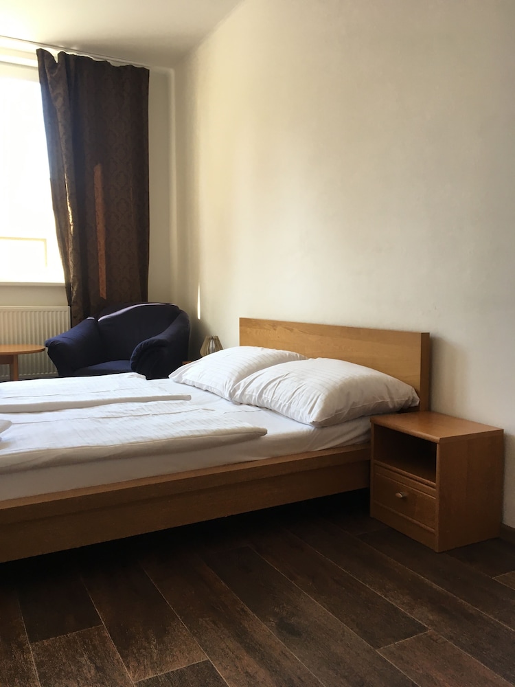 Hotel Arko 9/63