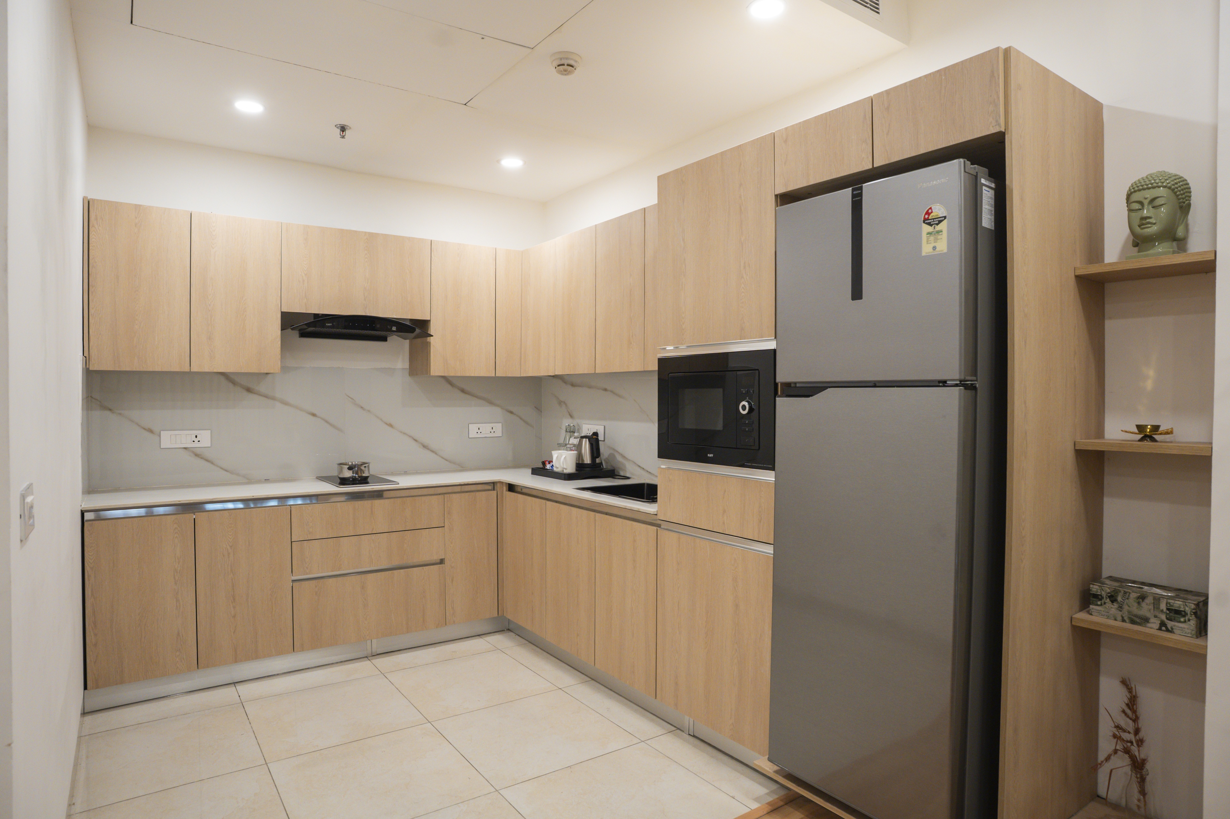 AR Suites KLJ Square 8/50