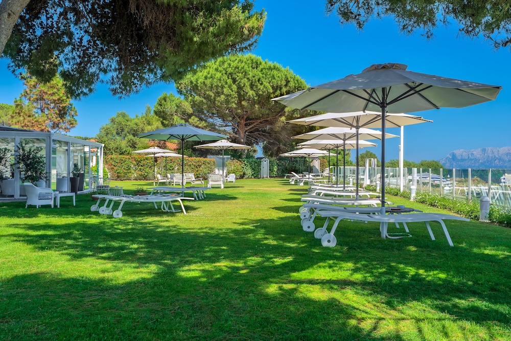 The Pelican Beach Resort & SPA - Adults Only 36/50