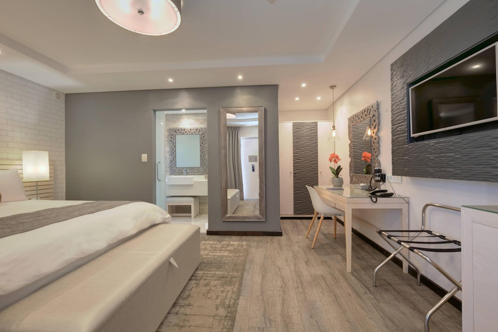 Protea Hotel By Marriott Mossel Bay 30/37