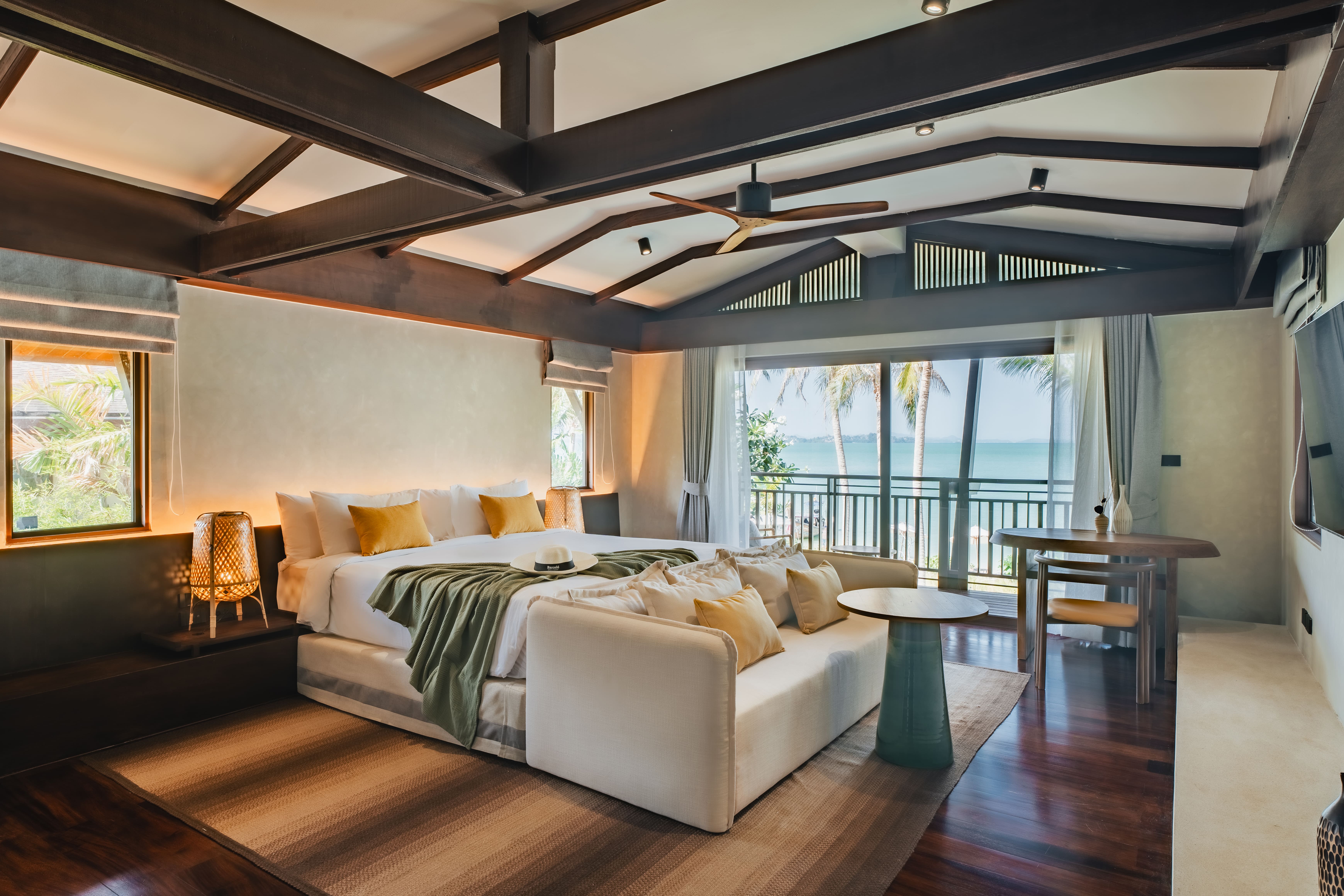 Grand, Pool, 5 Bedrooms, Luxury, Villa, Beach Front