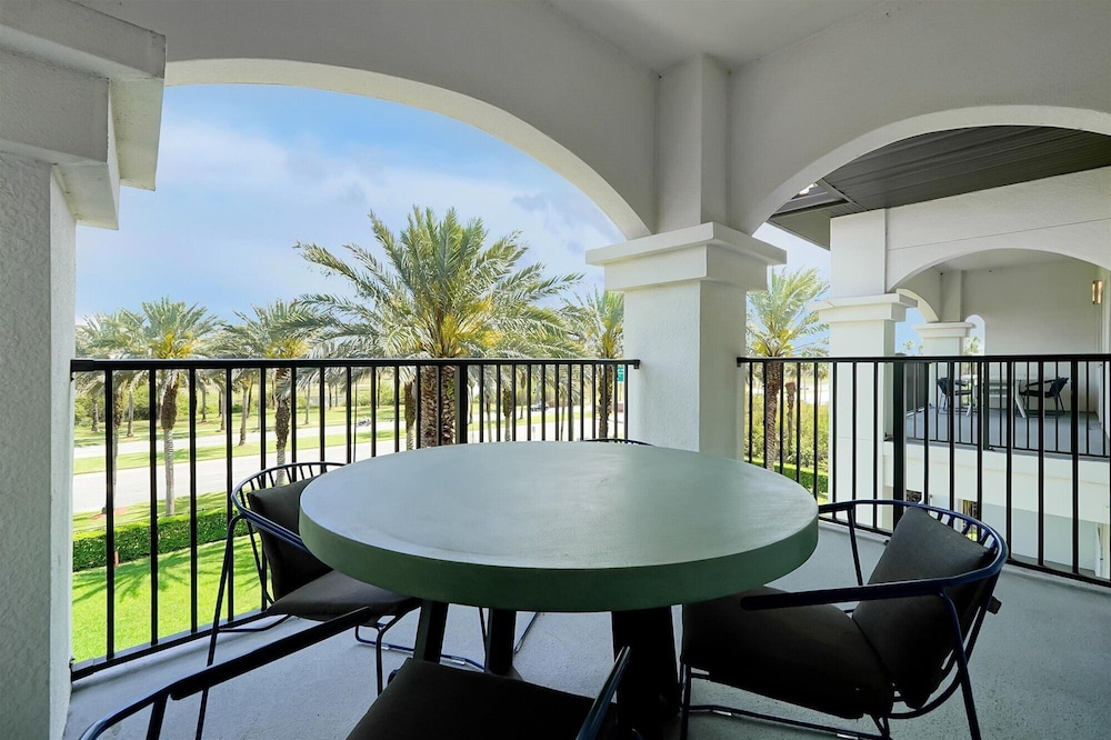 Vista Cay Resort by Millenium 38/54