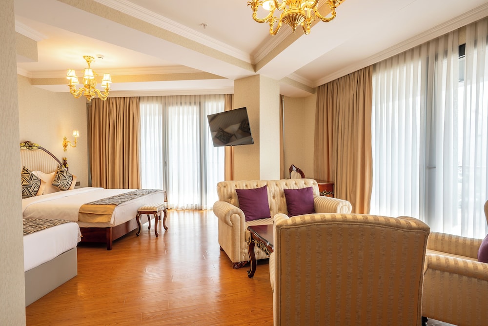 Panorama Lisi Grand Hotel 63/77