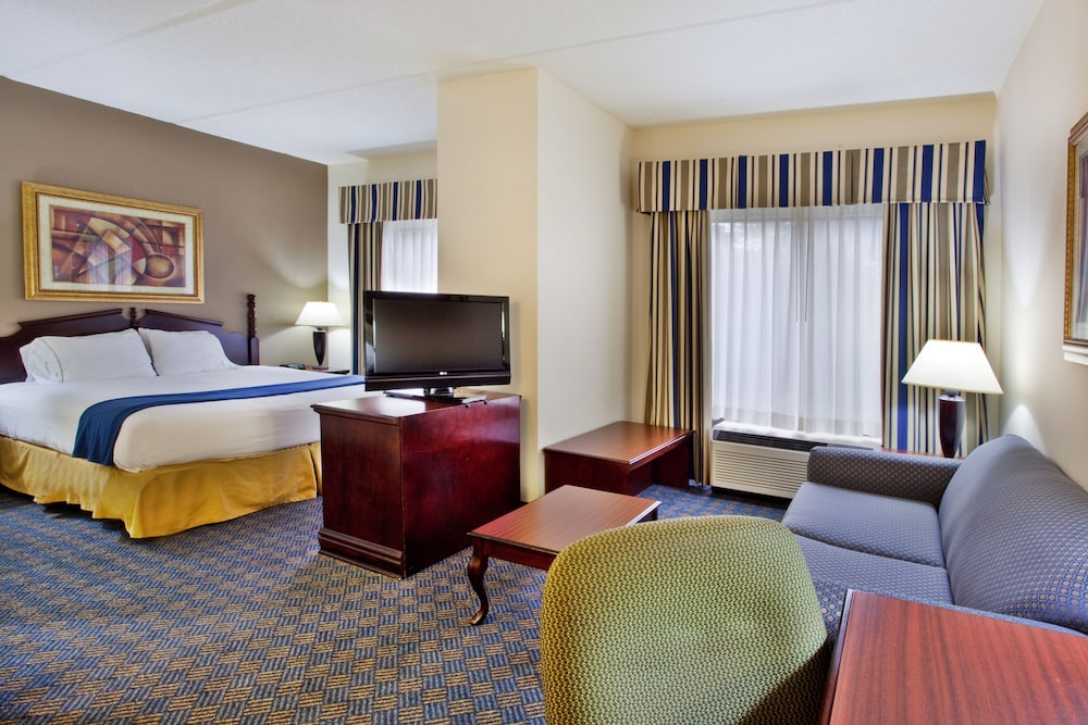 Holiday Inn Express Hotel Suites Lawrenceville 33/49