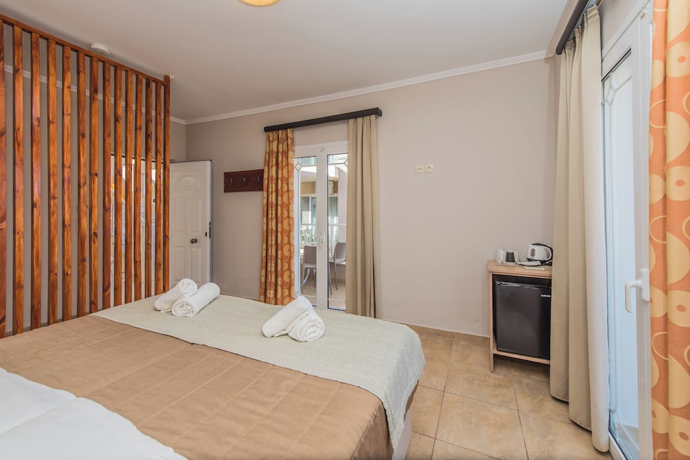 Porto Planos Beach Hotel 16/50