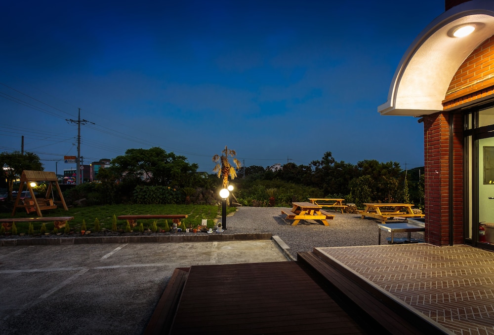 Jeju Wayo Pension 37/45