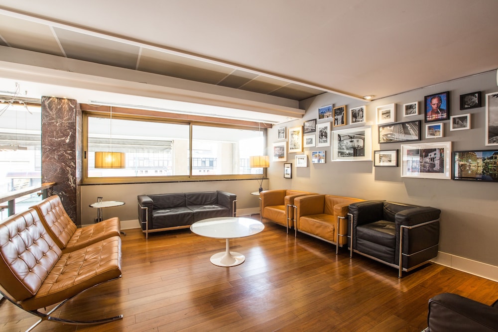 Hotel Plaza 24/47