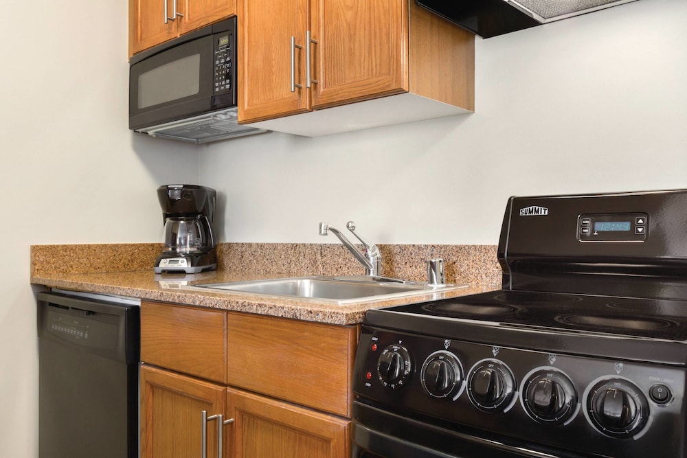TownePlace Suites Denver West/Federal Center 38/42