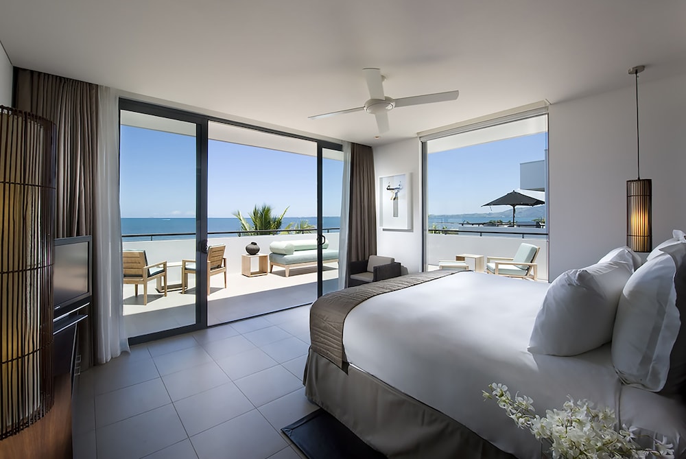 Hilton Fiji Beach Resort And Spa 16/82