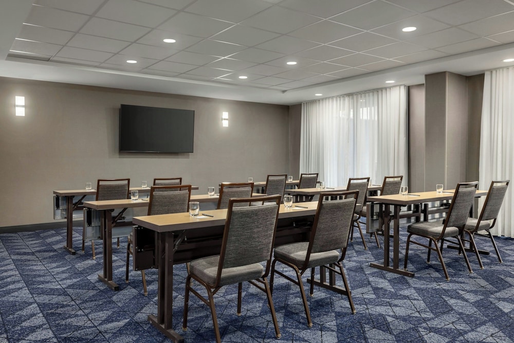Courtyard By Marriott Kokomo 37/50