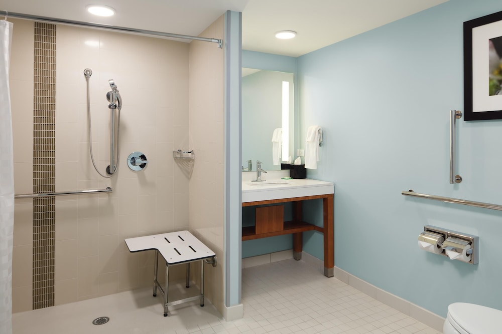 Hyatt Place Knoxville/Downtown 72/72