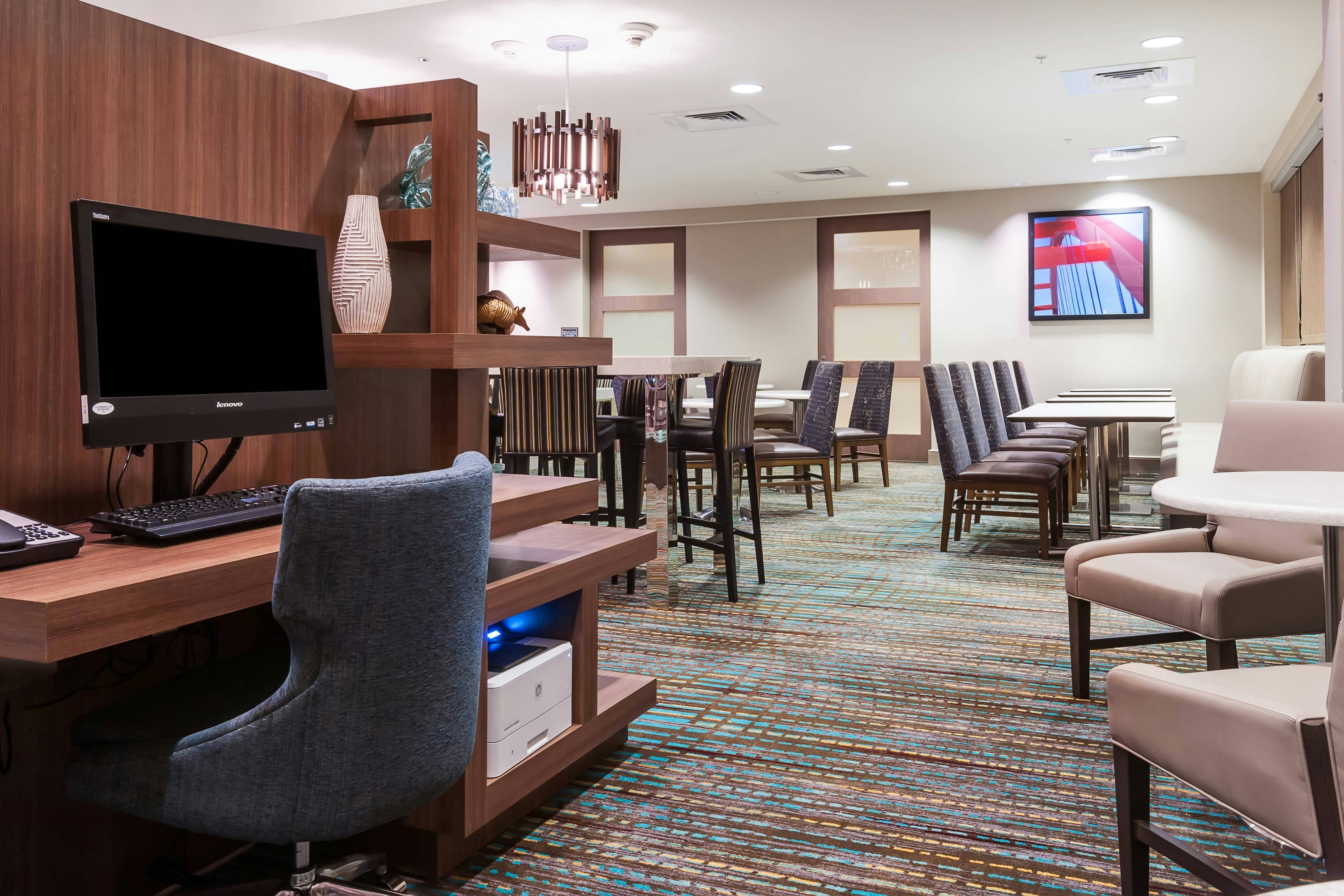 Residence Inn By Marriott Austin Airport 15/19