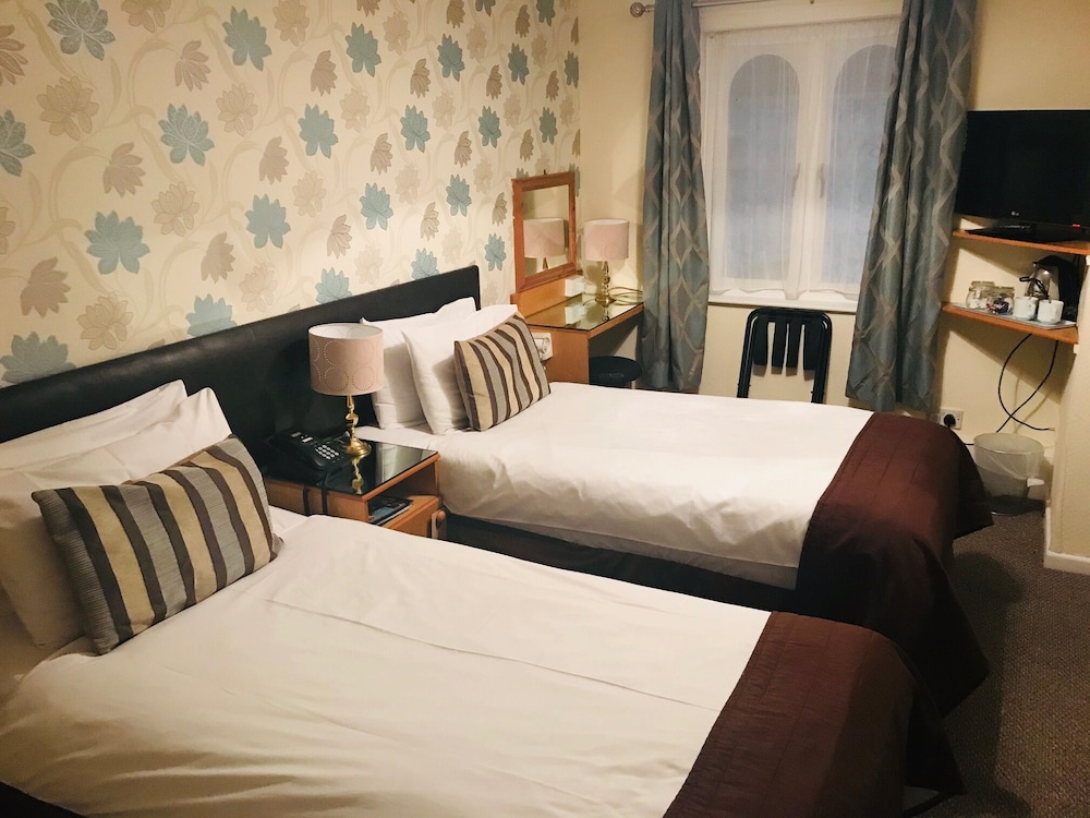 Standard, Twin Beds