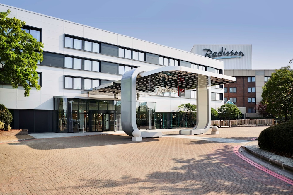 Radisson Hotel and Conference Centre London Heathrow in LONDON