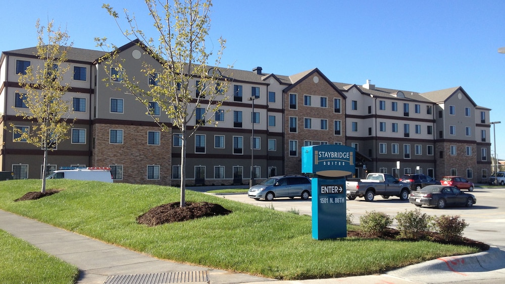 STAYBRIDGE SUITES LINCOLN NORTHEAST 49/59
