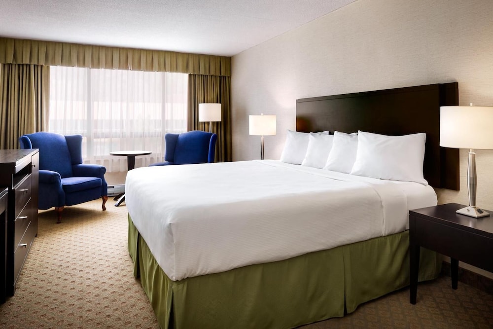 Greenwood Inn & Suites 12/37