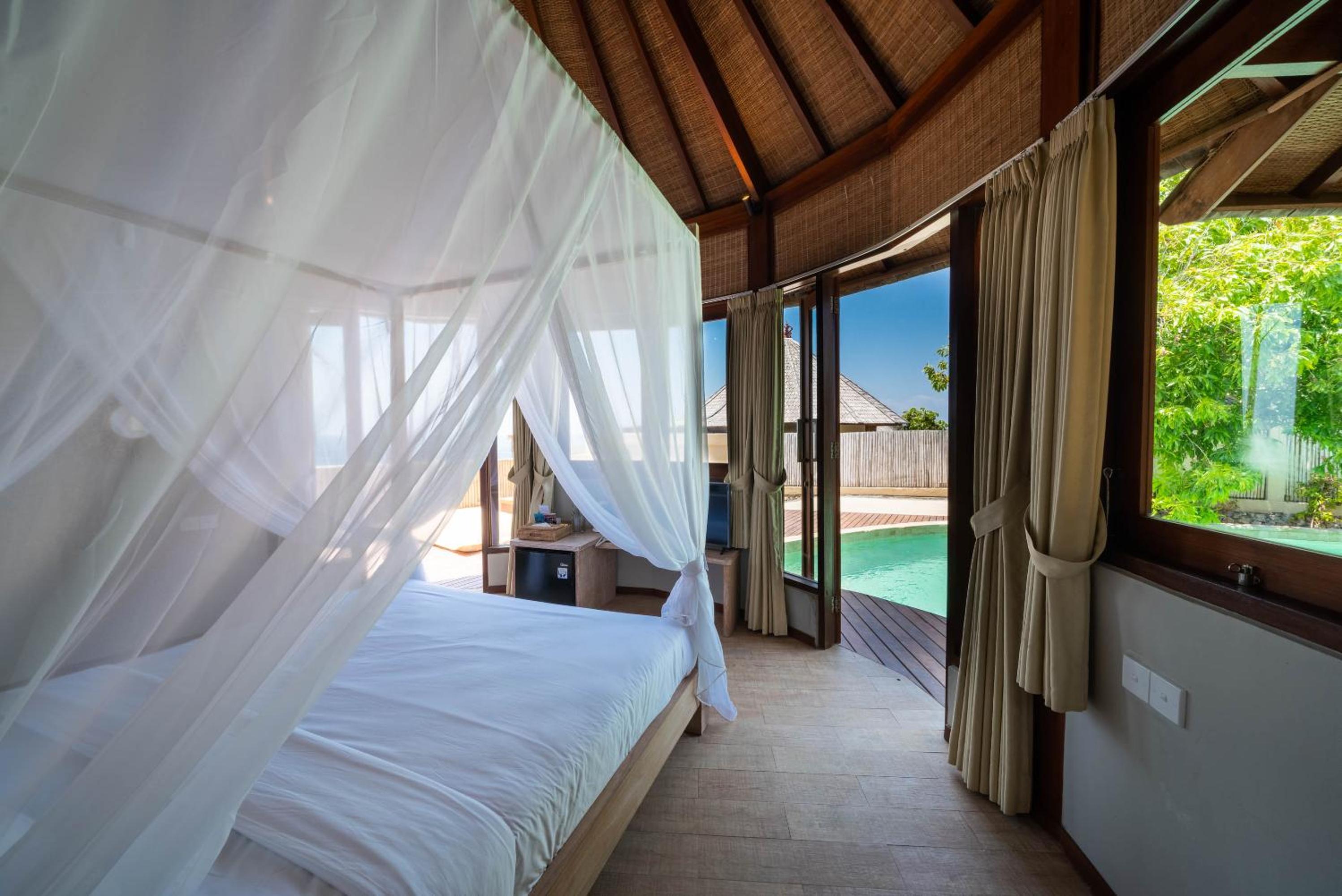 فيلا بإطلالة على البحر بغرفتي نوم بمسبح خاص، Blue Lagoon Avia Villas 2/10