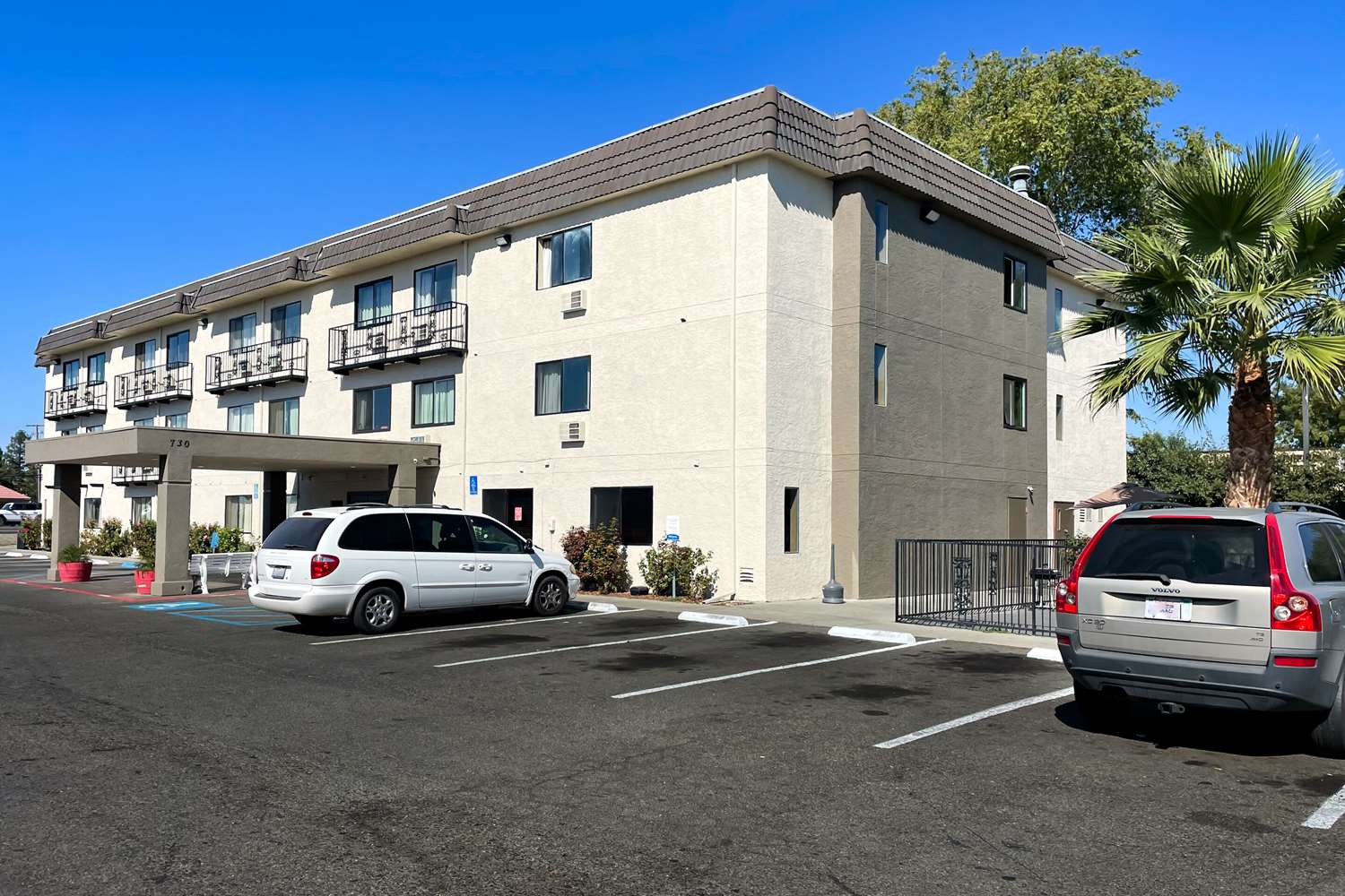 Sutter Inn 9/12