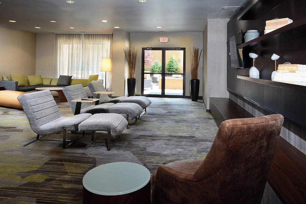 Courtyard by Marriott Beckley 32/64