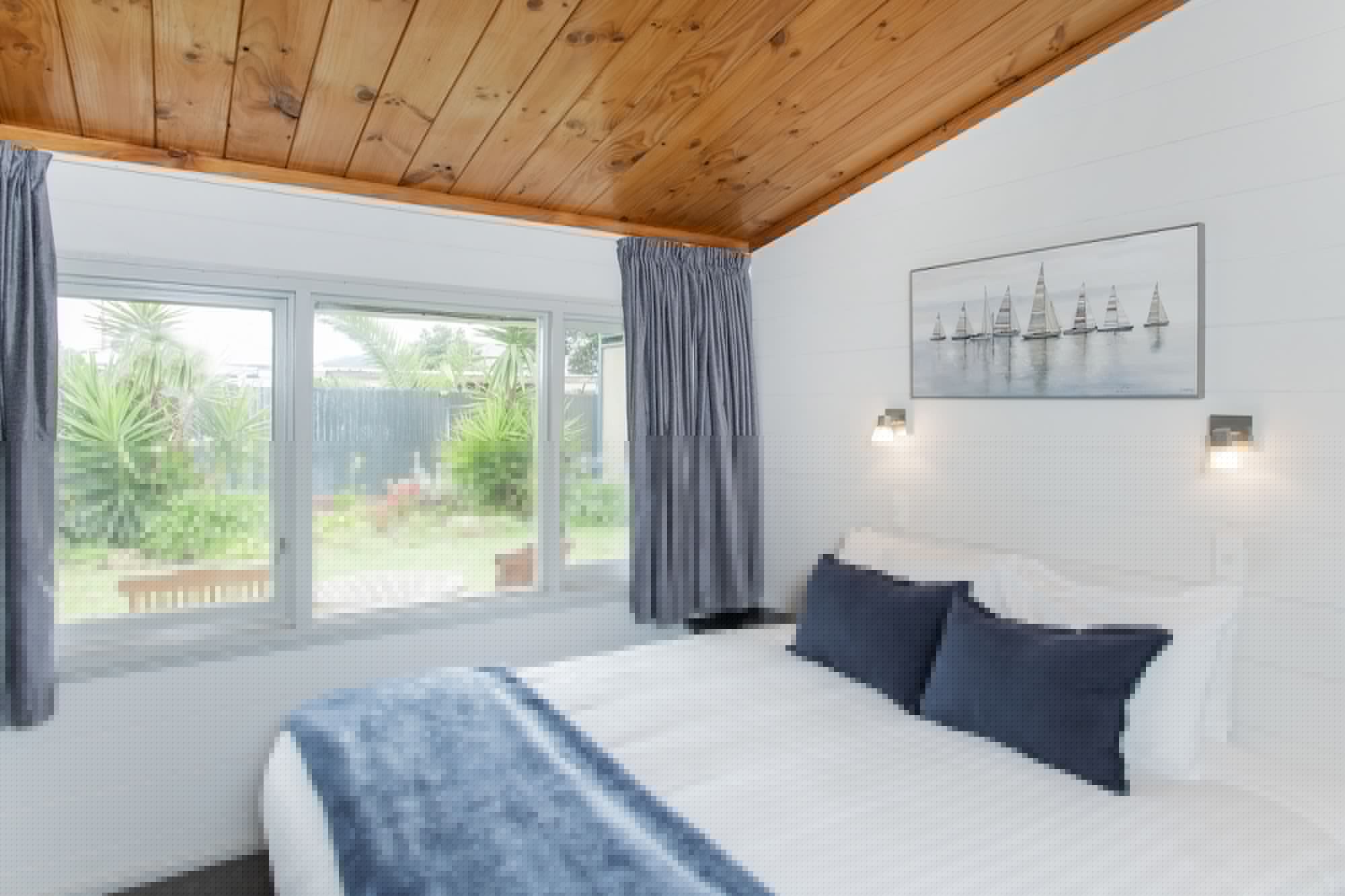 1 Bedroom, Garden, Family, 1 Queen and 1 Single Bed, Sofa