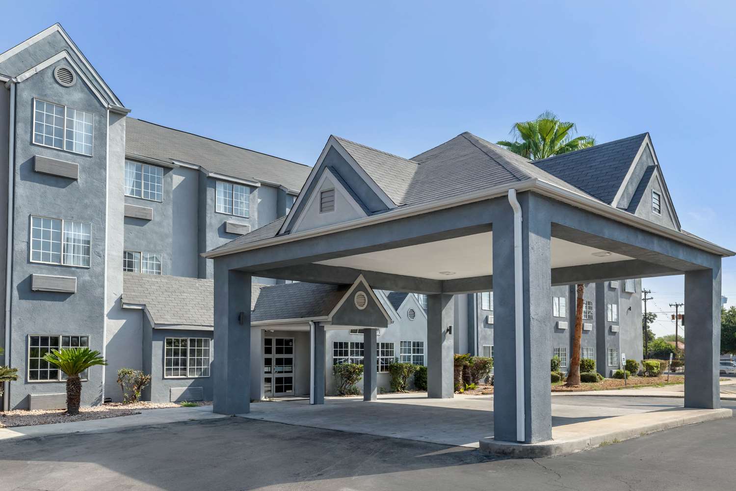 Days Inn by Wyndham San Antonio Downtown 19/19