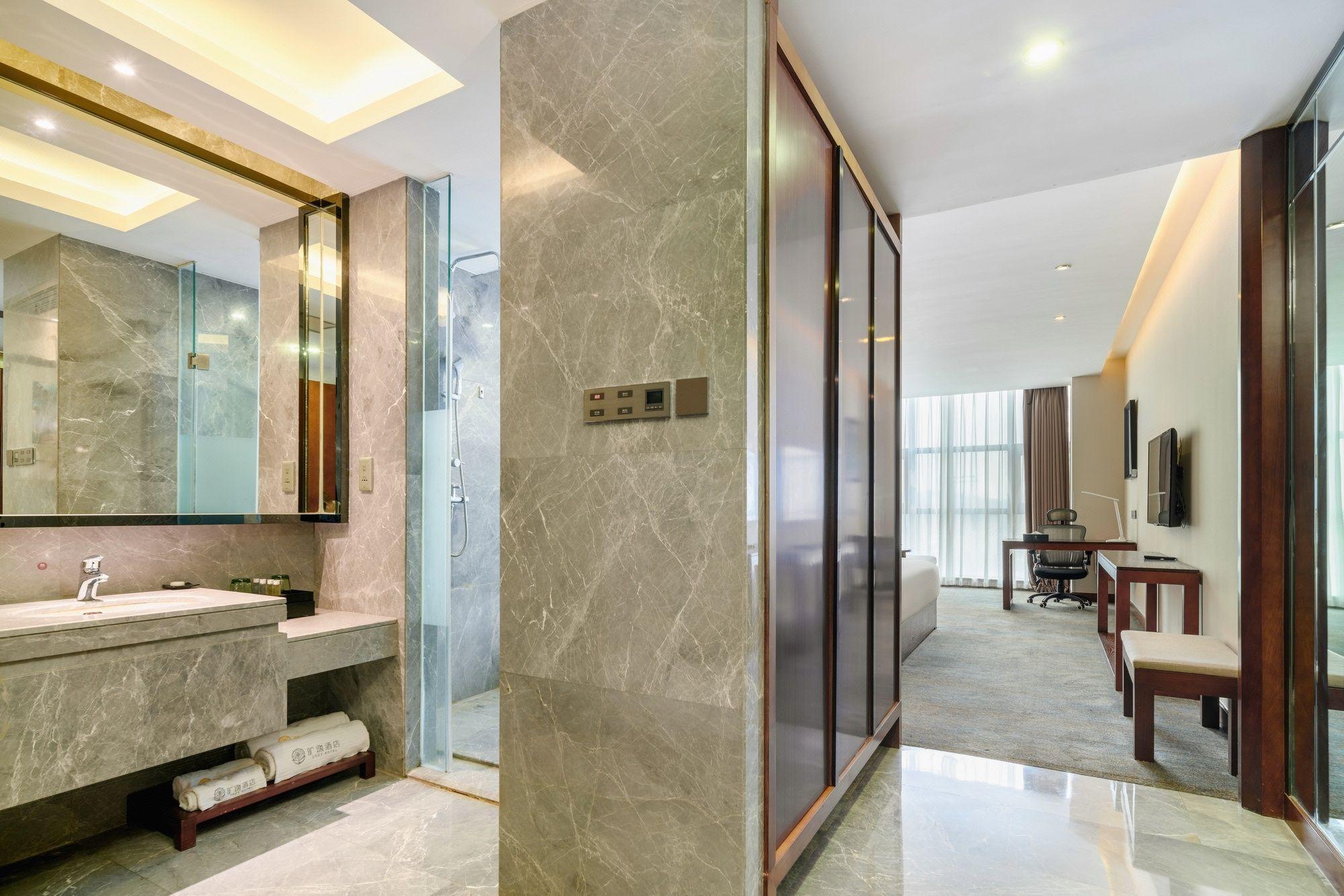 Kuangyi Hotel 37/42